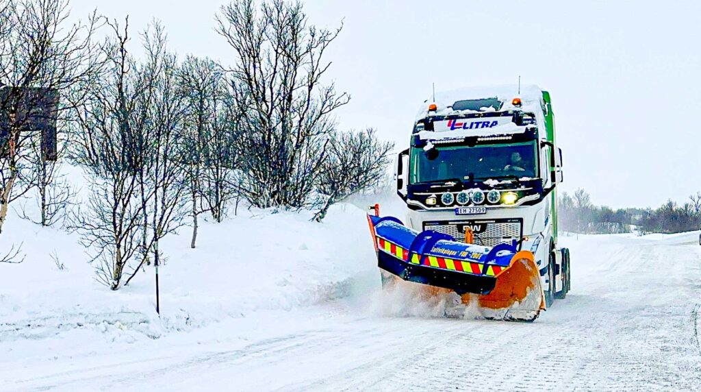 Elektrisk brøytebil på Dovre