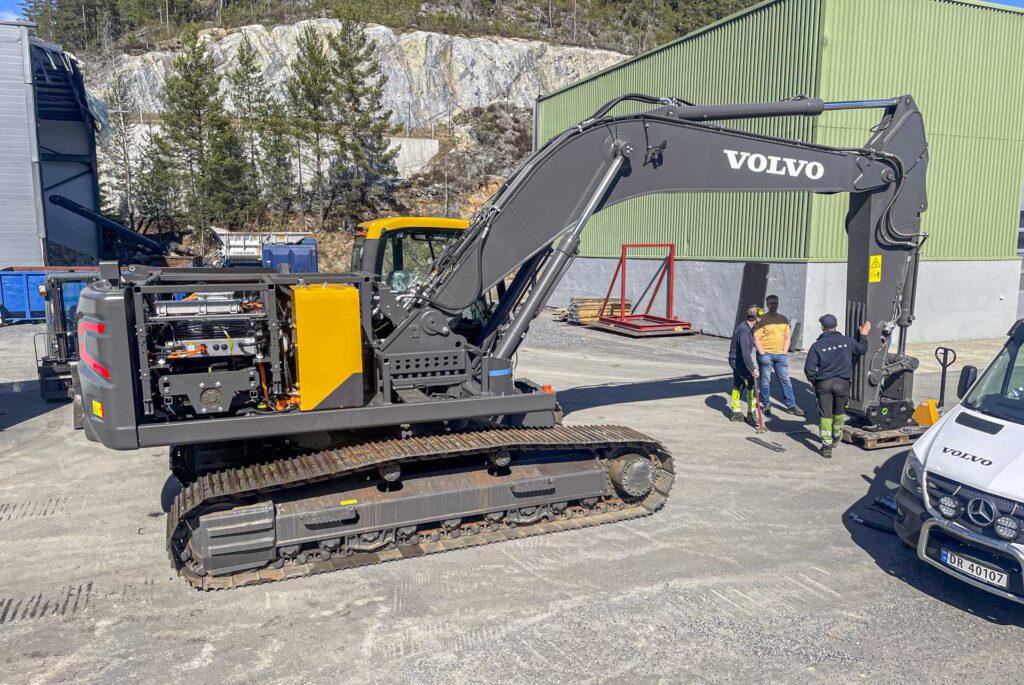 Volvo EC300 hydrogen gravemaskin